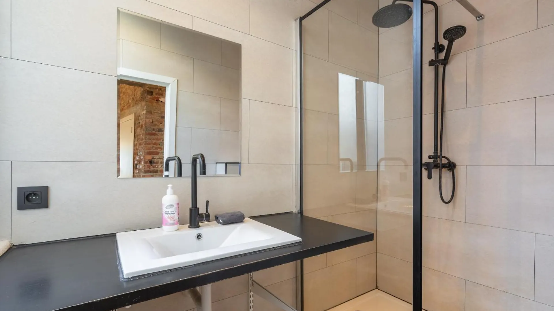 The Industrial Lodge Anvers