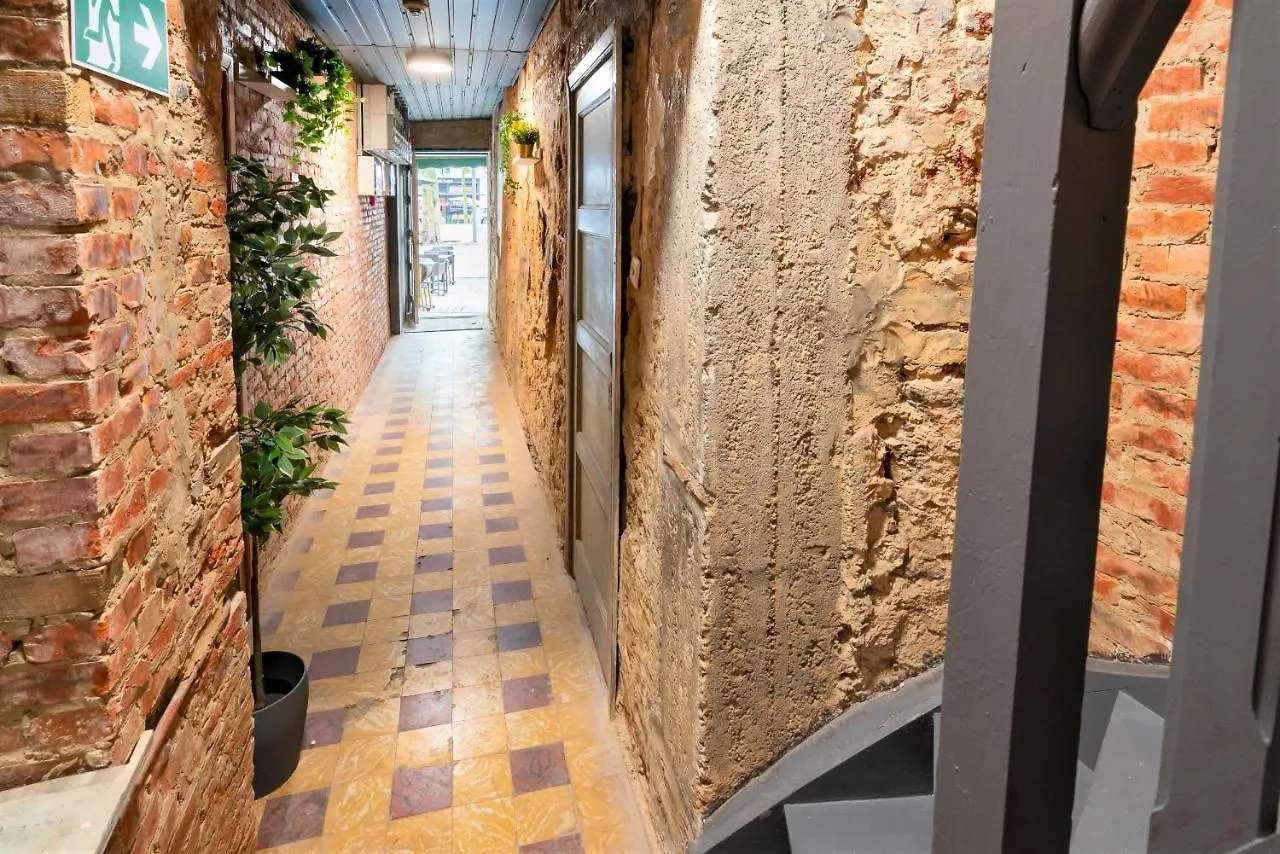 The Industrial Lodge Antwerp Apartment